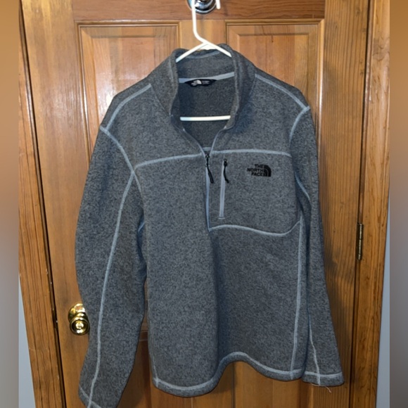 Men’s North Face Quarter Zip Size Large - Picture 2 of 6